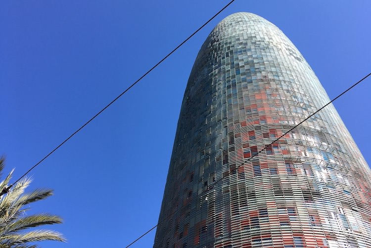 ten tweede moord Moedig aan Torre Glòries in Barcelona